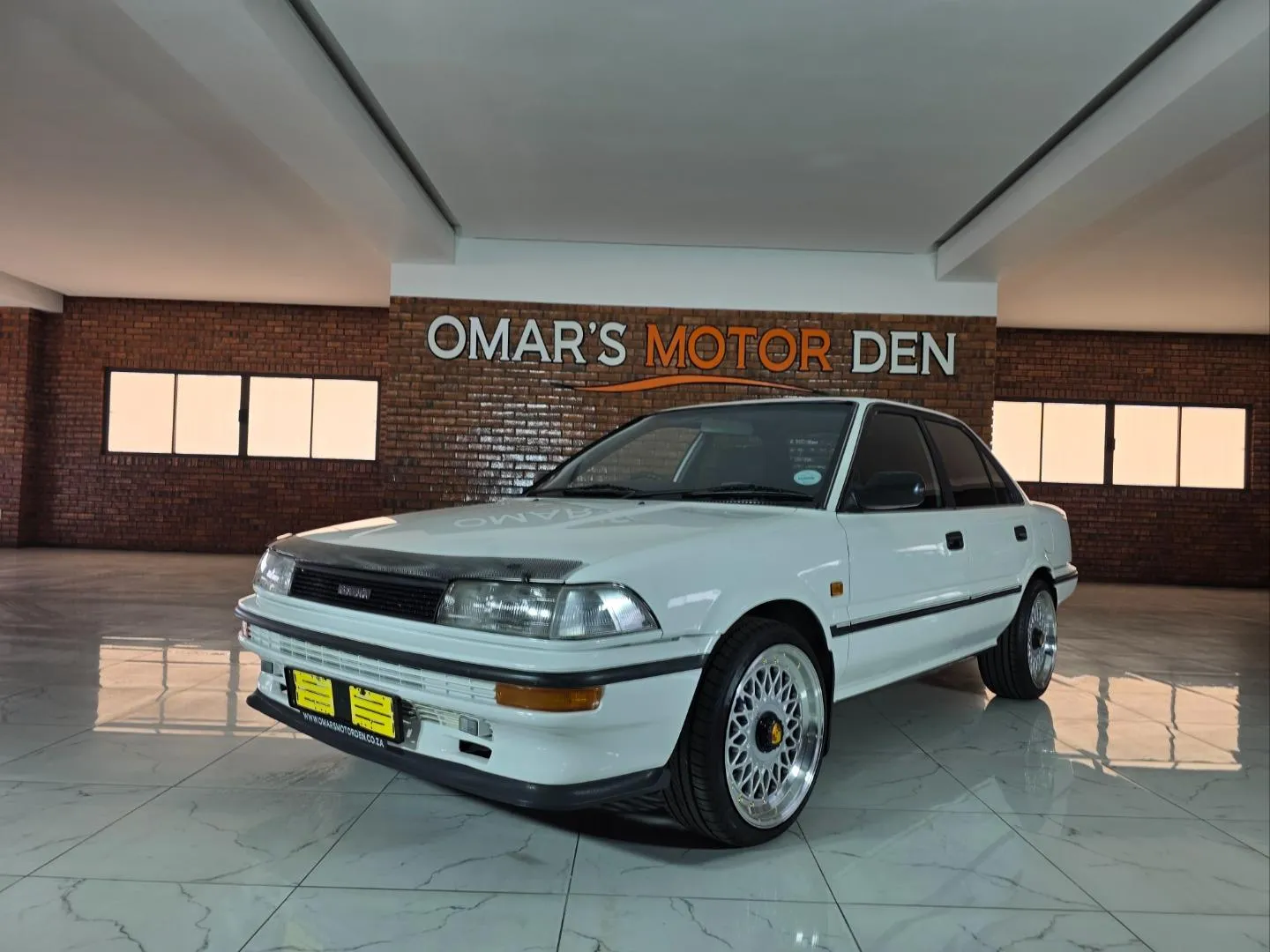 1991 Toyota Corolla 1.6 GLX Auto, photo 1 of 5