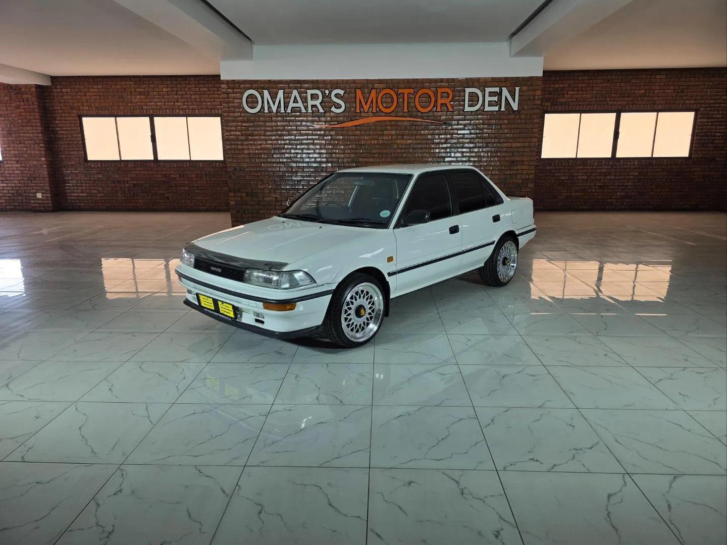 1991 Toyota Corolla 1.6 GLX Auto, photo 3 of 5