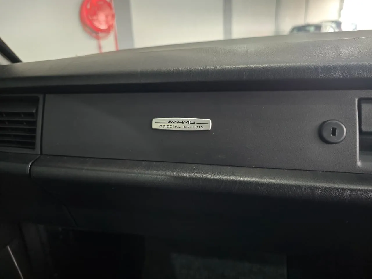 1993 Mercedes-Benz 190 E 2.0 L Auto, photo 4 of 9