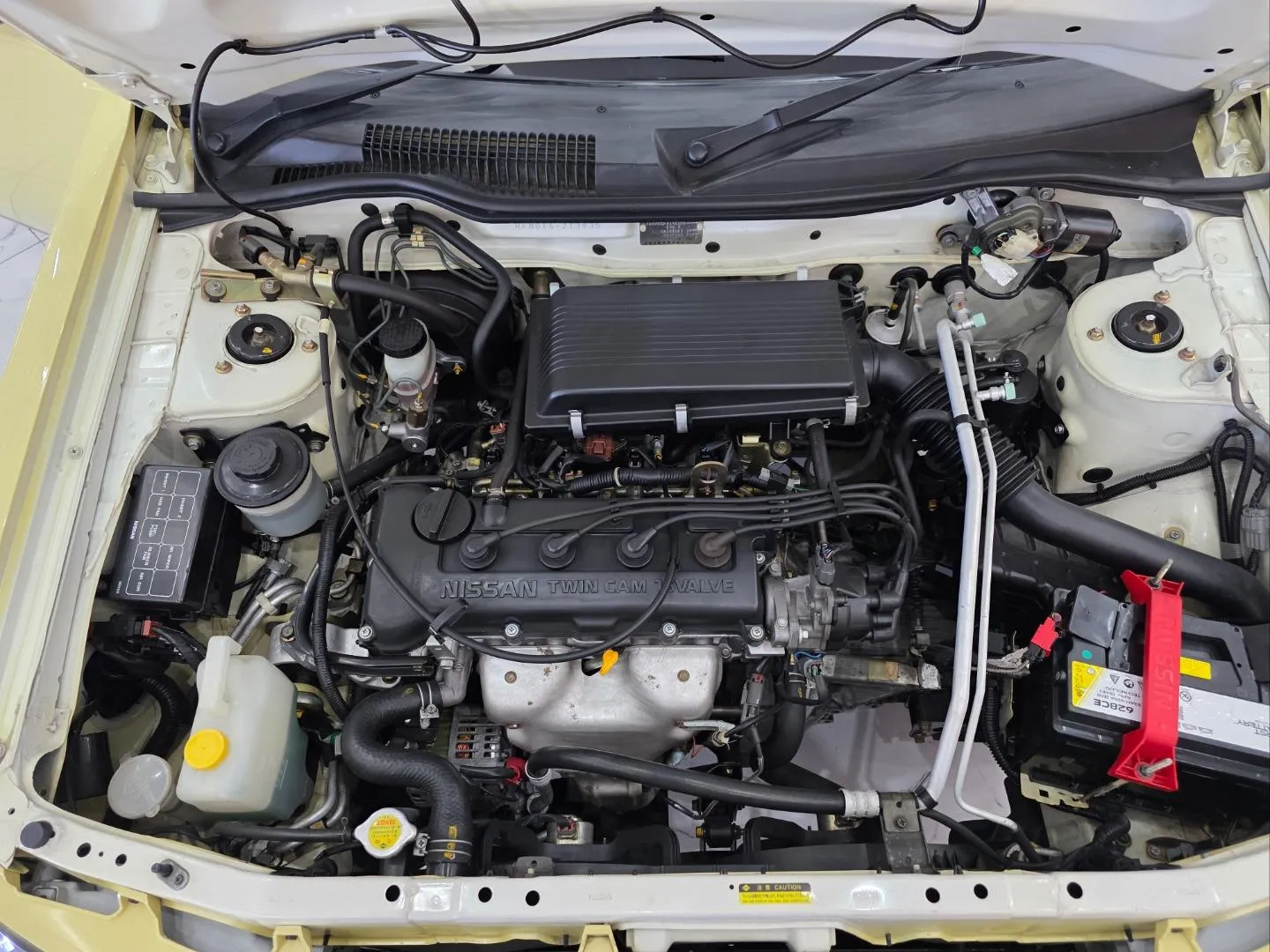 1994 Nissan Sentra 160, photo 9 of 11