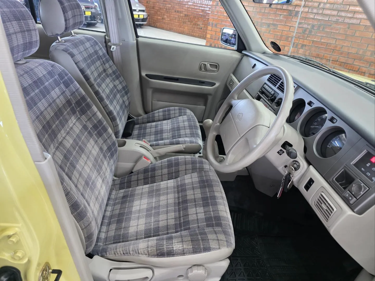 1994 Nissan Sentra 160, photo 11 of 11