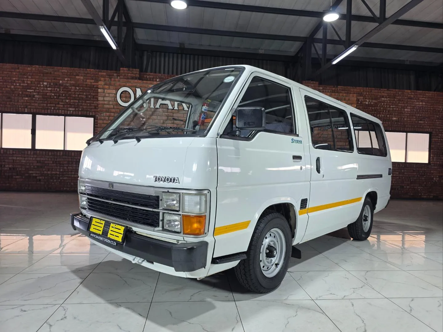 2006 Toyota HiAce Super 16, photo 5 of 8