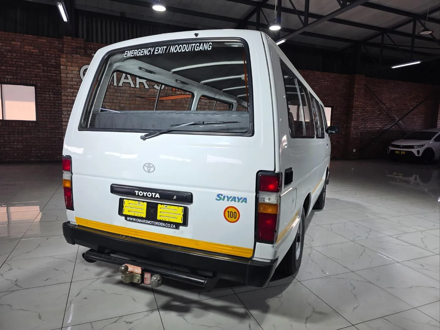2006 Toyota HiAce Super 16, photo 7 of 8