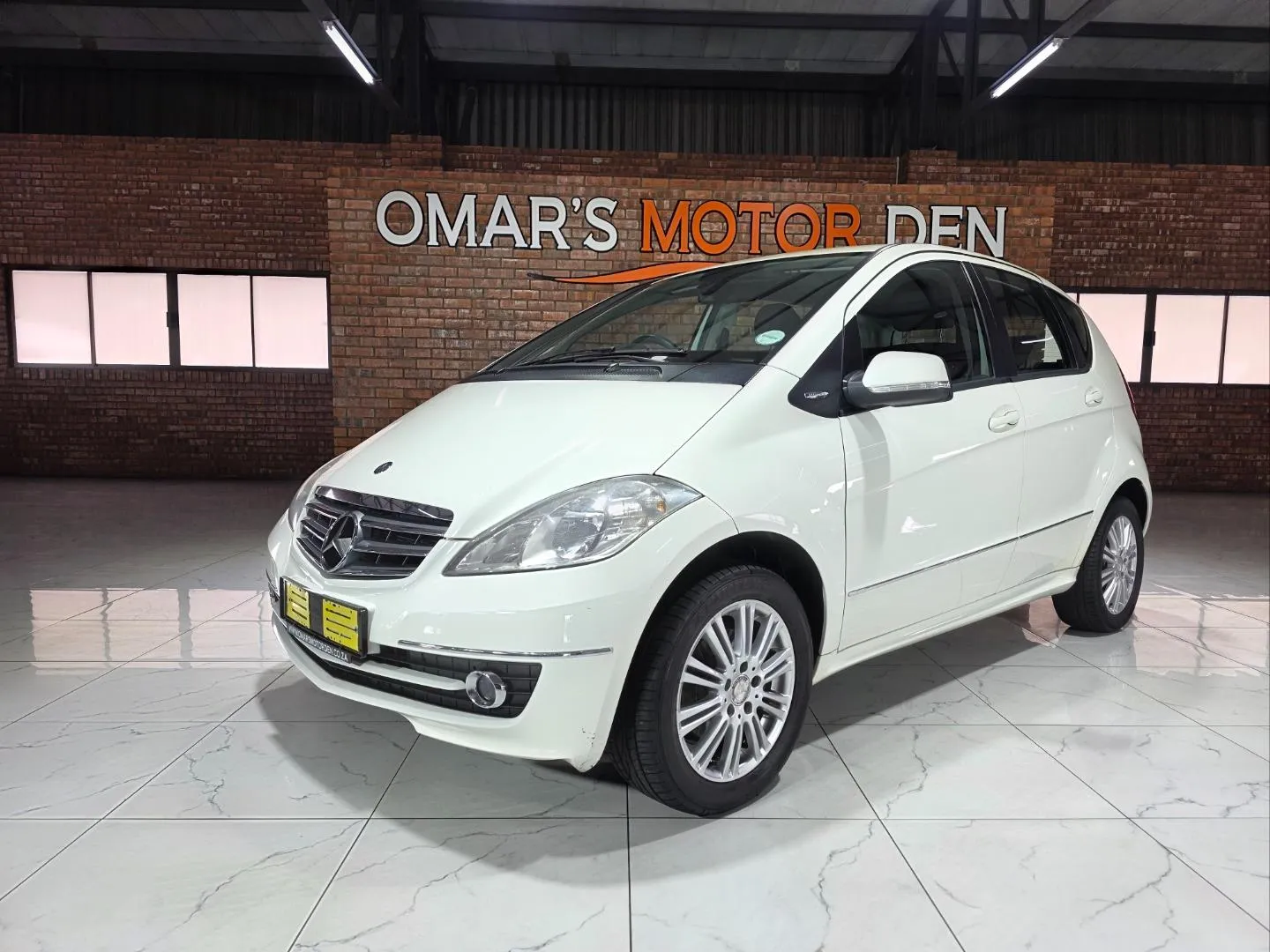 2010 Mercedes-Benz A-Class A180 Elegance, photo 2 of 7