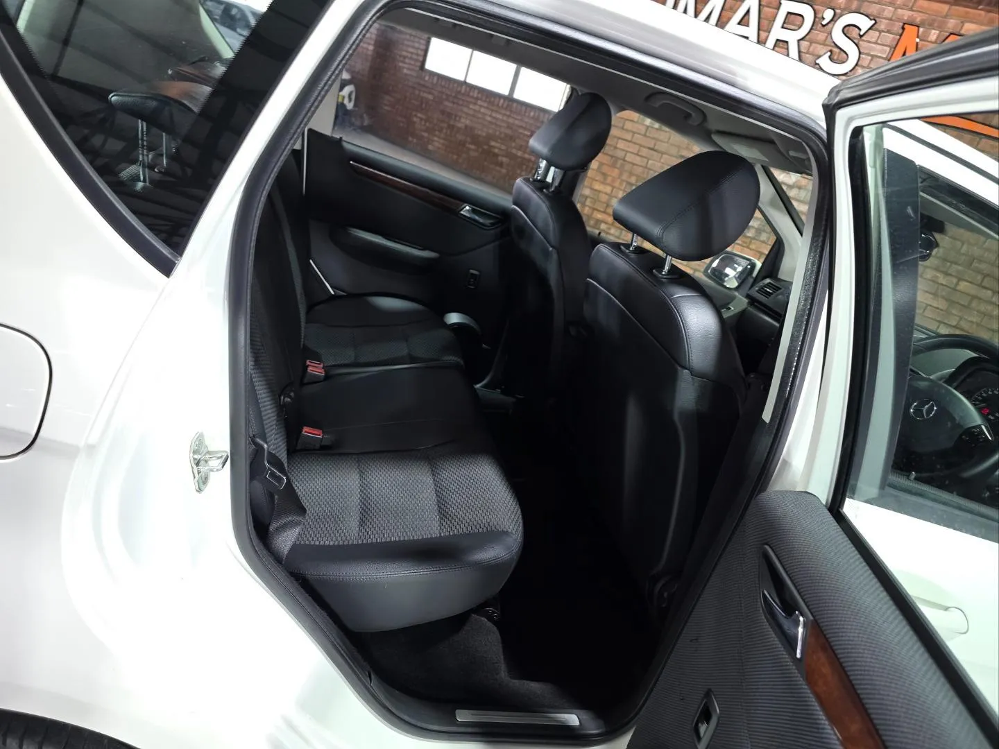 2010 Mercedes-Benz A-Class A180 Elegance, photo 7 of 7