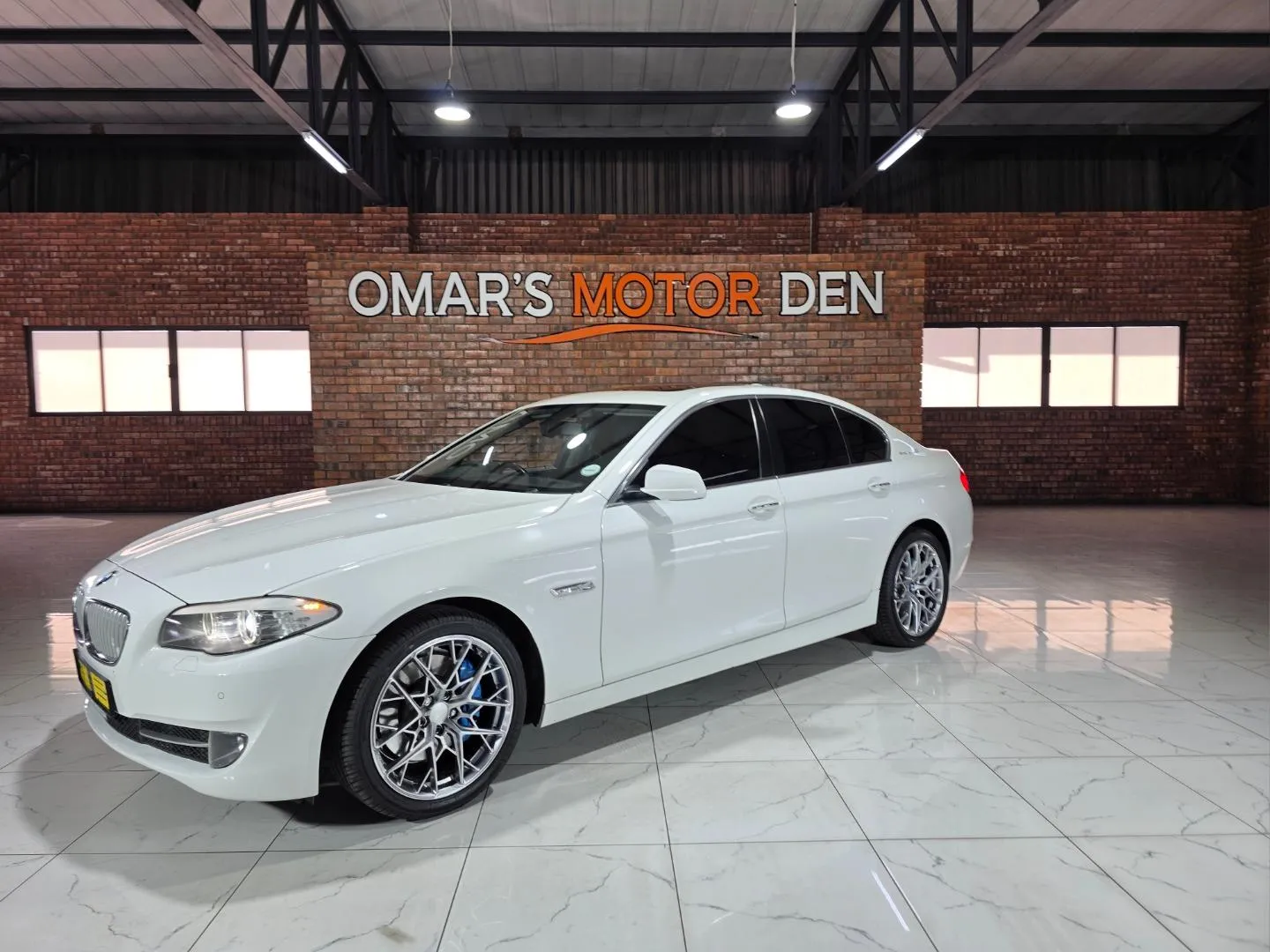 2013 BMW 5 Series ActiveHybrid 5 Luxury, photo 2 of 4