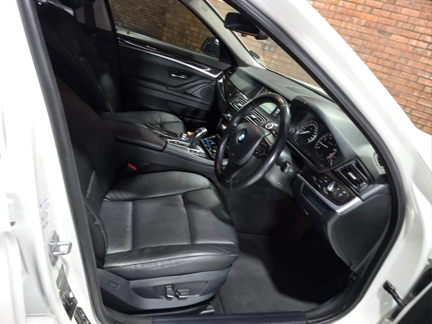 2013 BMW 5 Series ActiveHybrid 5 Luxury, photo 6 of 6