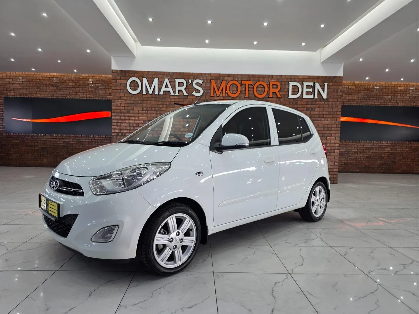2013 Hyundai i10 1.25 Glide, photo 2 of 7