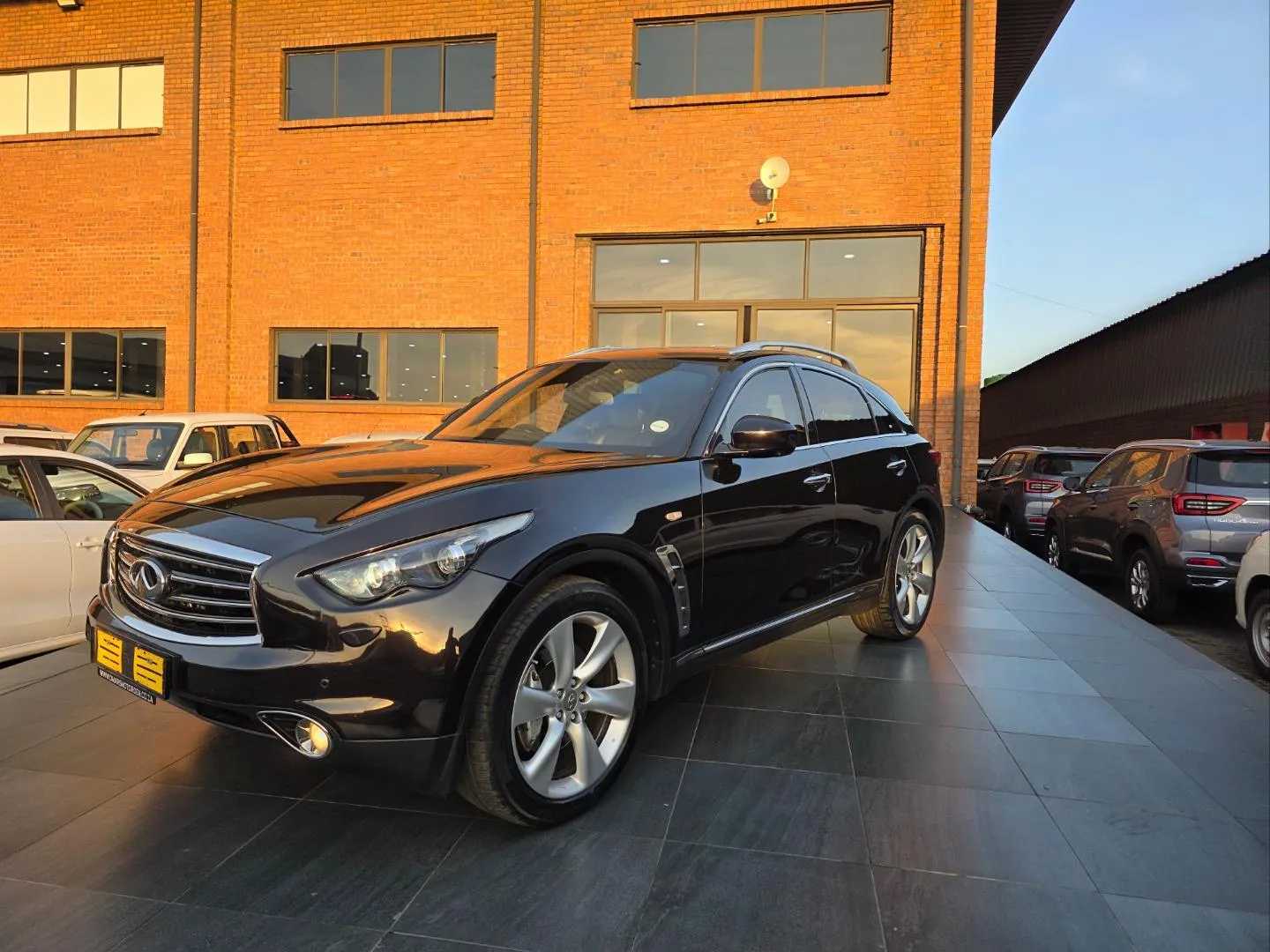 2013 Infiniti FX FX50 S Premium, photo 1 of 7