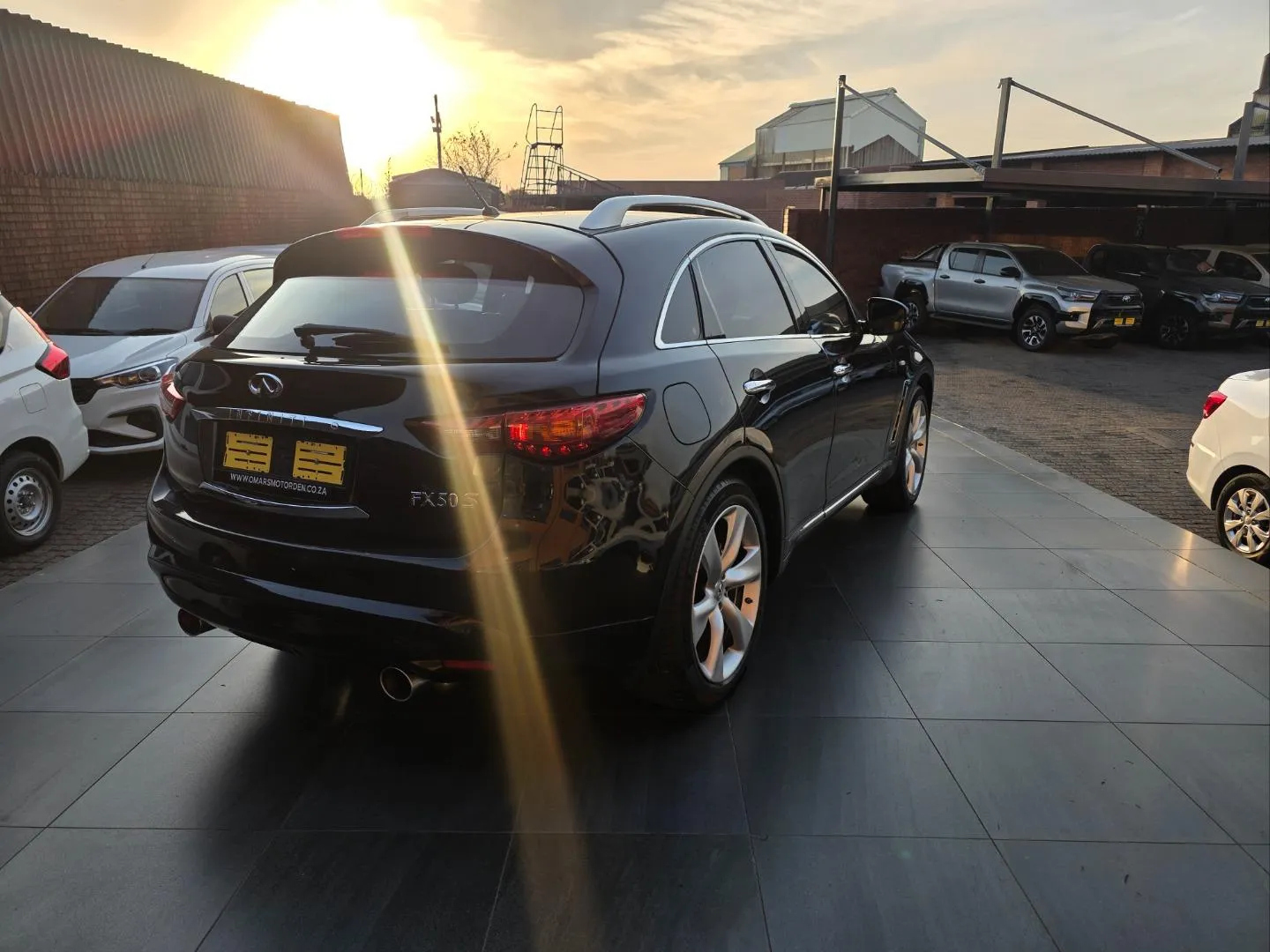 2013 Infiniti FX FX50 S Premium, photo 4 of 7