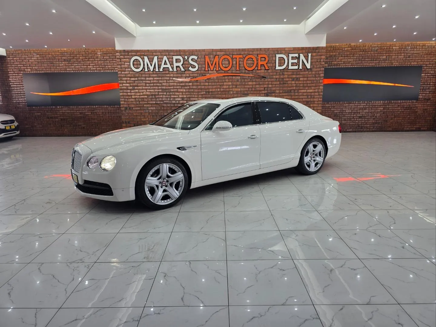 2015 Bentley Flying Spur V8, photo 1 of 6