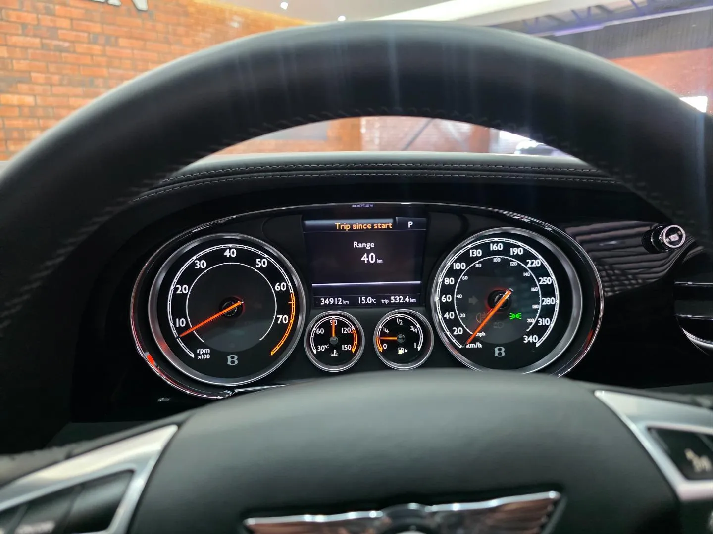 2015 Bentley Flying Spur V8, photo 6 of 6