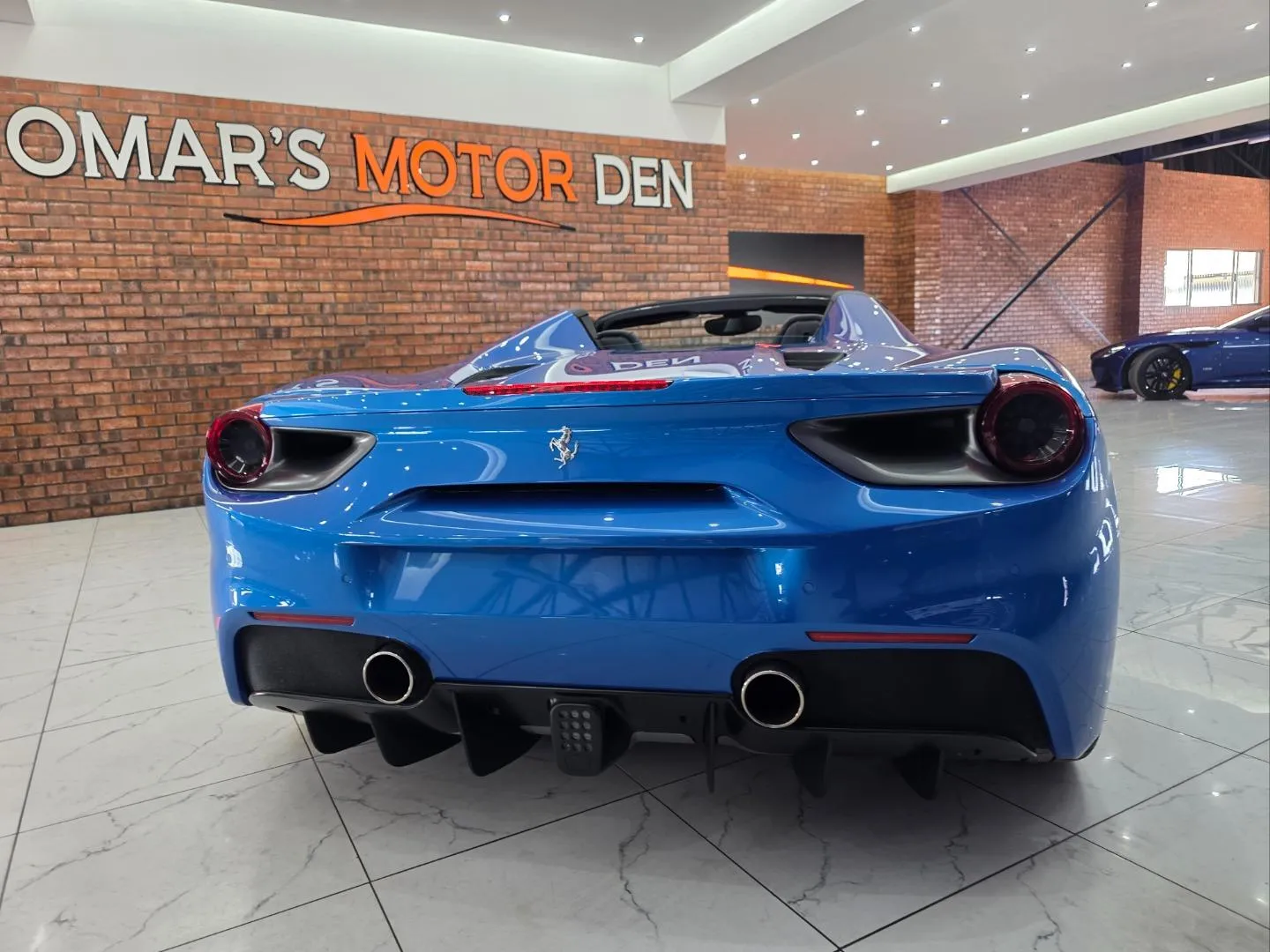 2016 Ferrari 488 Spider, photo 4 of 4