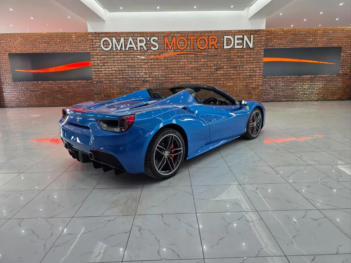 2016 Ferrari 488 Spider, photo 5 of 7