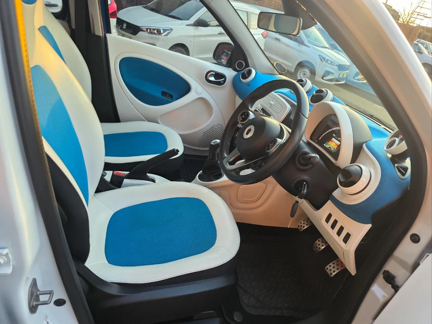 2016 Smart Forfour 52kW Proxy, photo 5 of 6