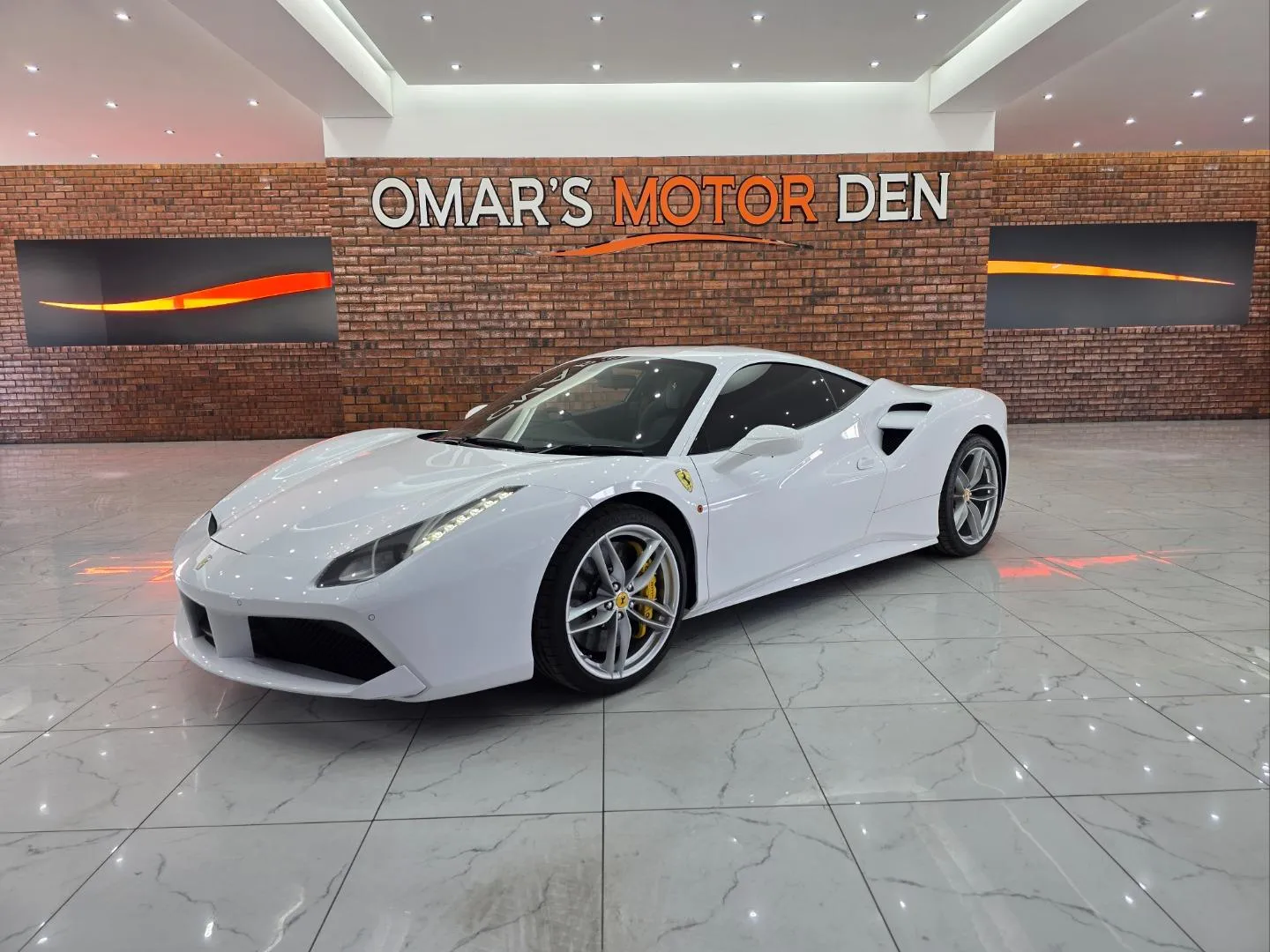 2018 Ferrari 488 GTB, photo 1 of 4