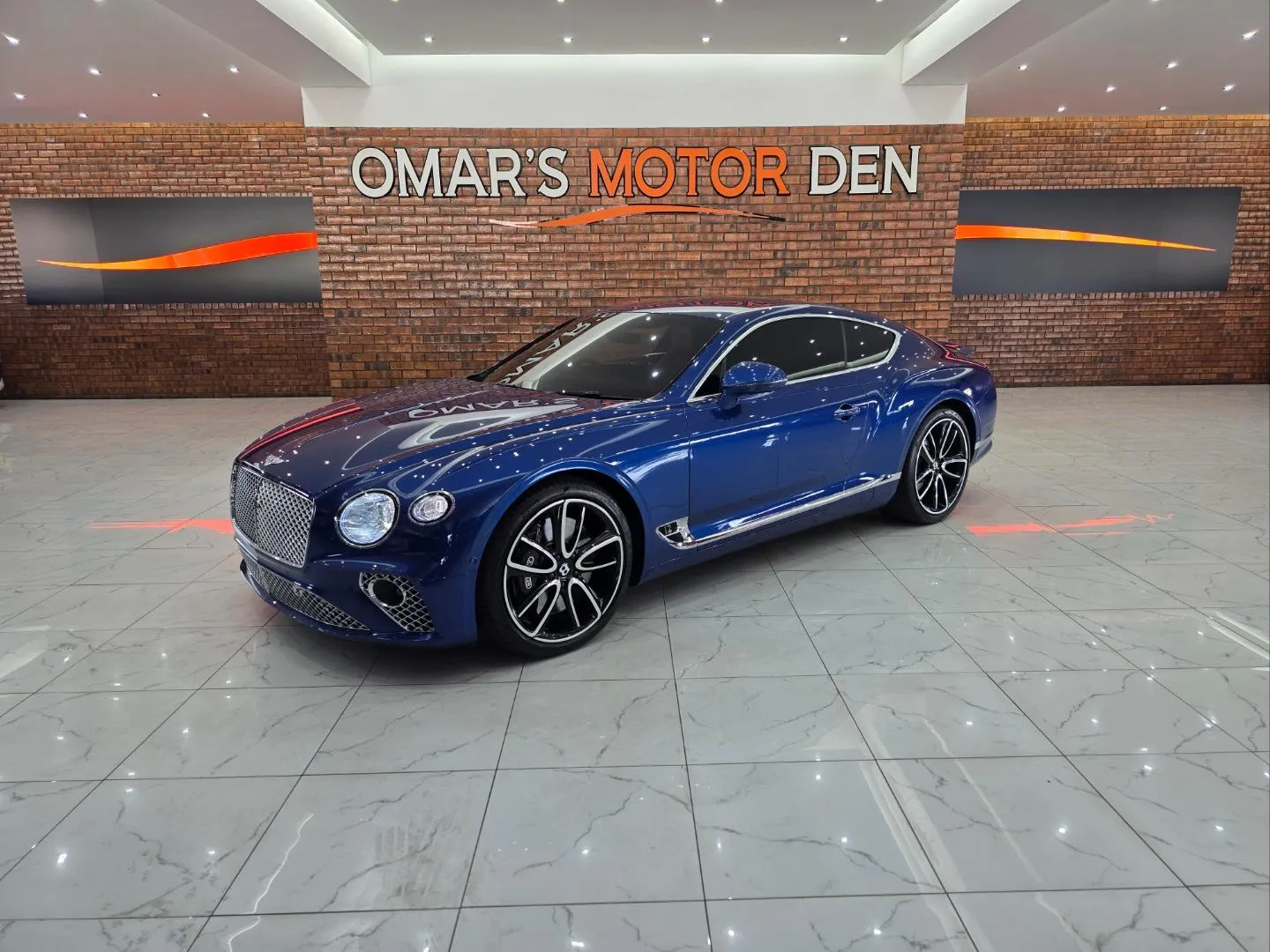 2019 Bentley Continental GT W12 Coupe, photo 1 of 7