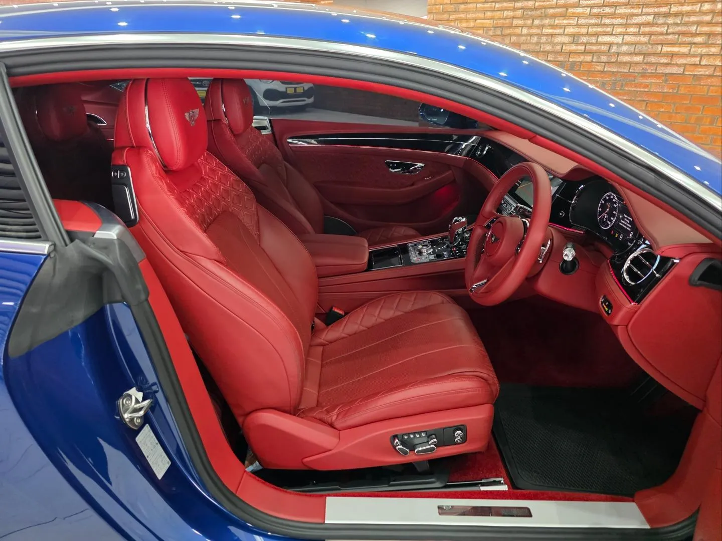 2019 Bentley Continental GT W12 Coupe, photo 7 of 7