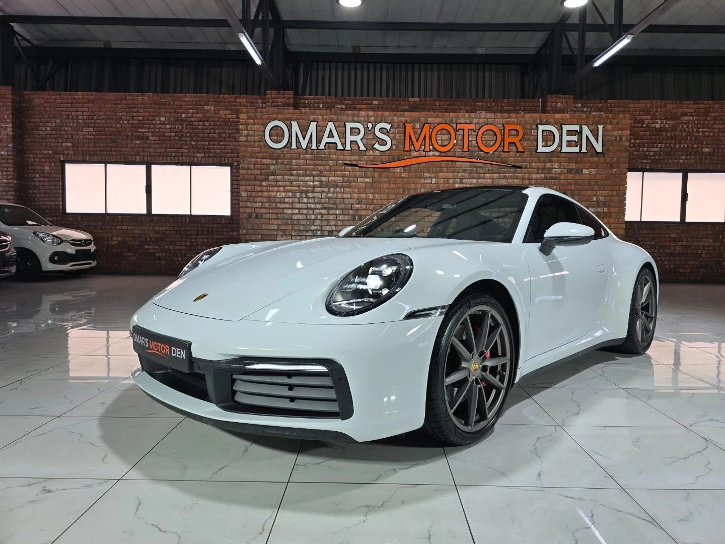 2019 Porsche 911 Carrera S Coupe, photo 2 of 4