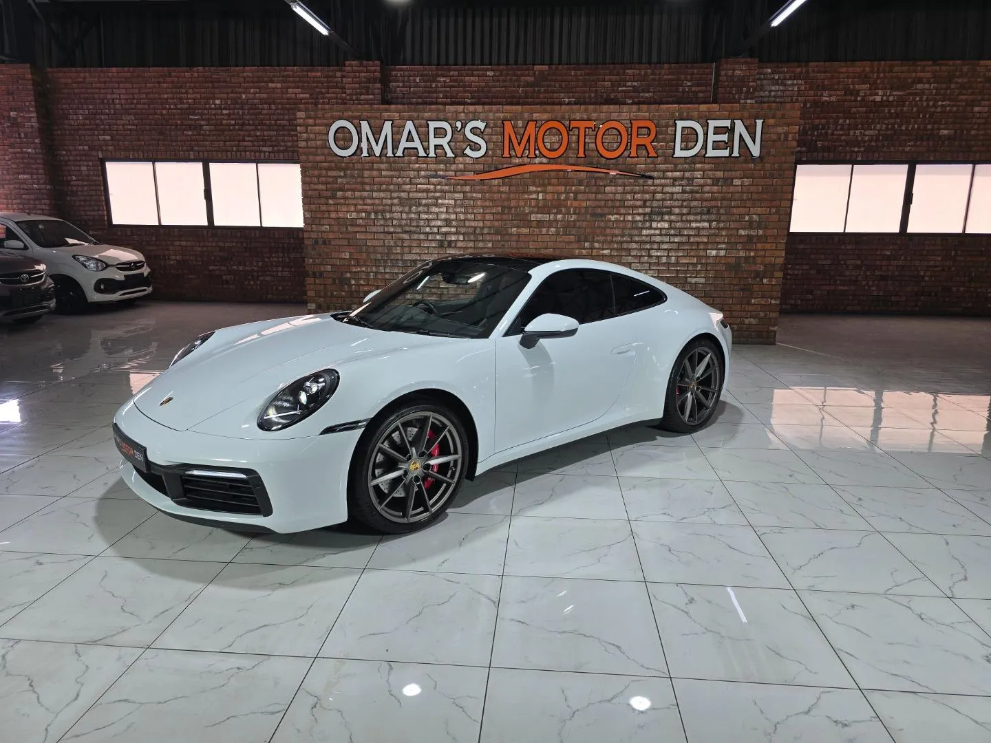 2019 Porsche 911 Carrera S Coupe, photo 3 of 4