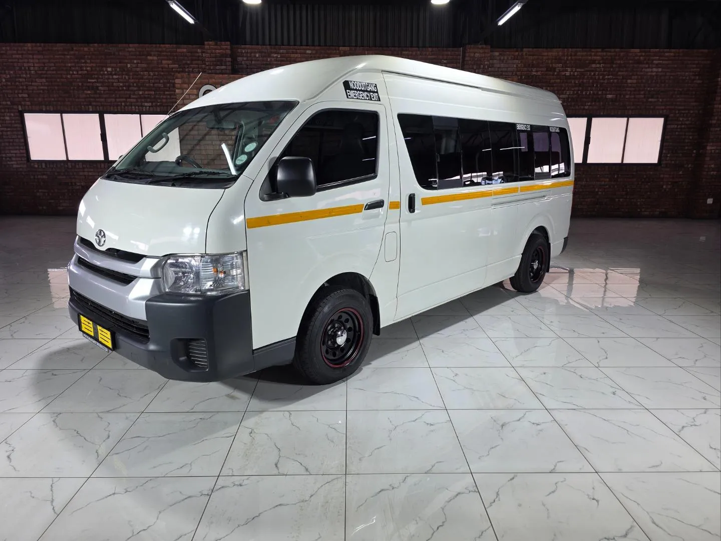 2019 Toyota Quantum 2.5D-4D Sesfikile, photo 1 of 5