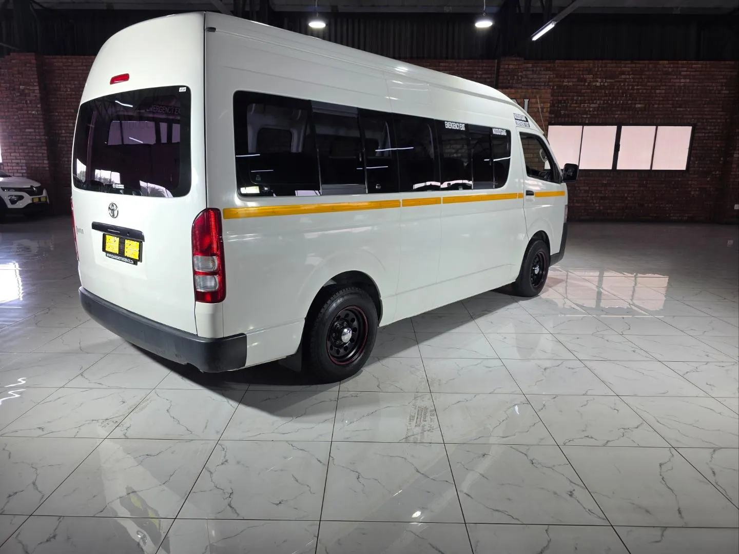 2019 Toyota Quantum 2.5D-4D Sesfikile, photo 4 of 5