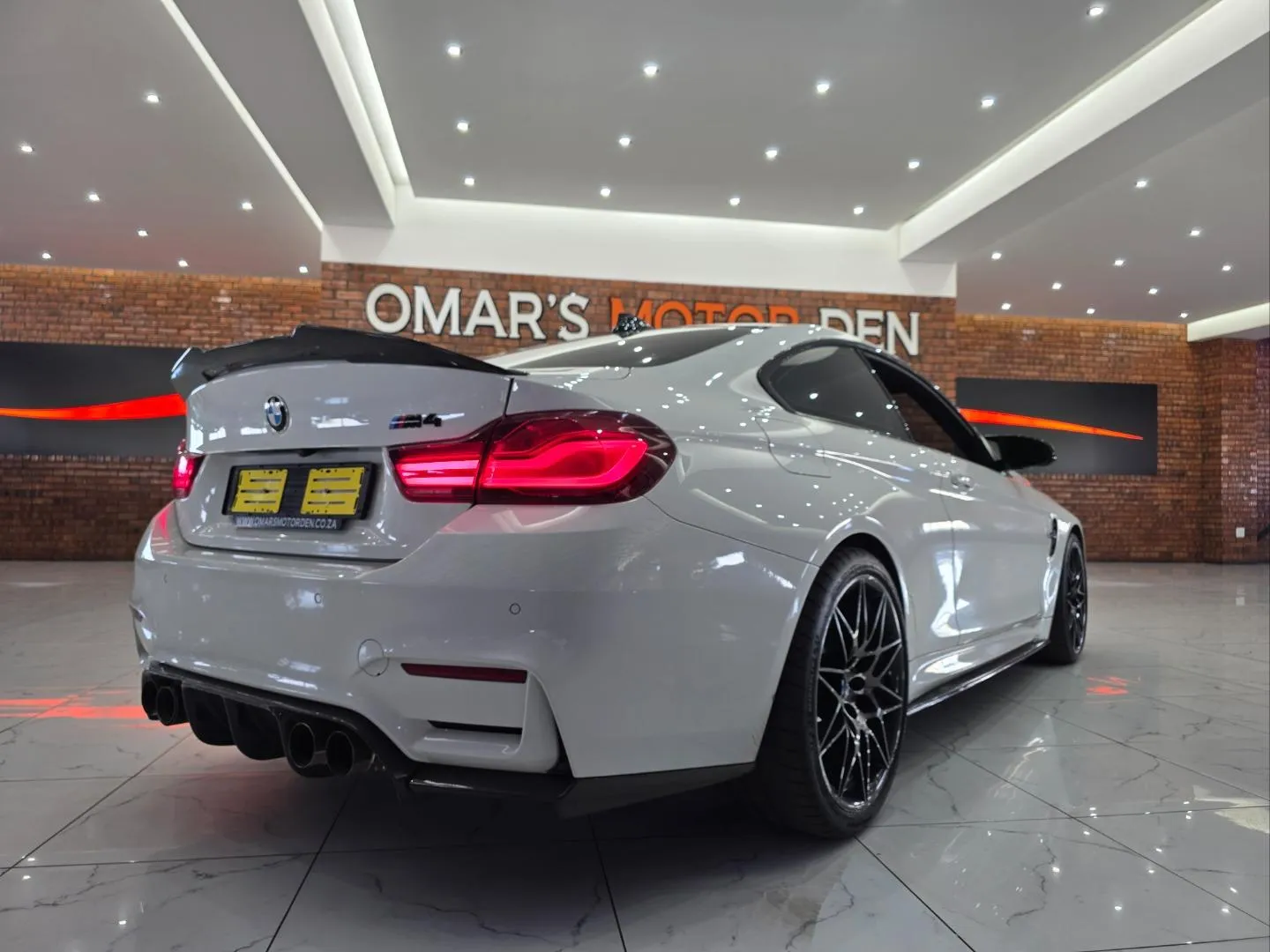 2020 BMW M4 Coupe Competition, photo 3 of 5