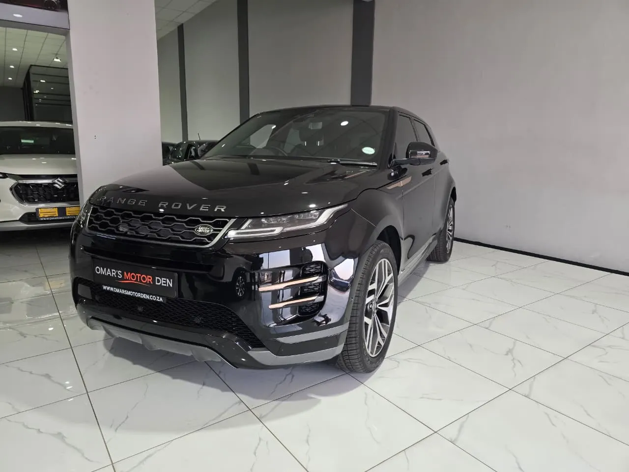 2020 Land Rover Range Rover Evoque D180 R-Dynamic HSE, photo 2 of 9
