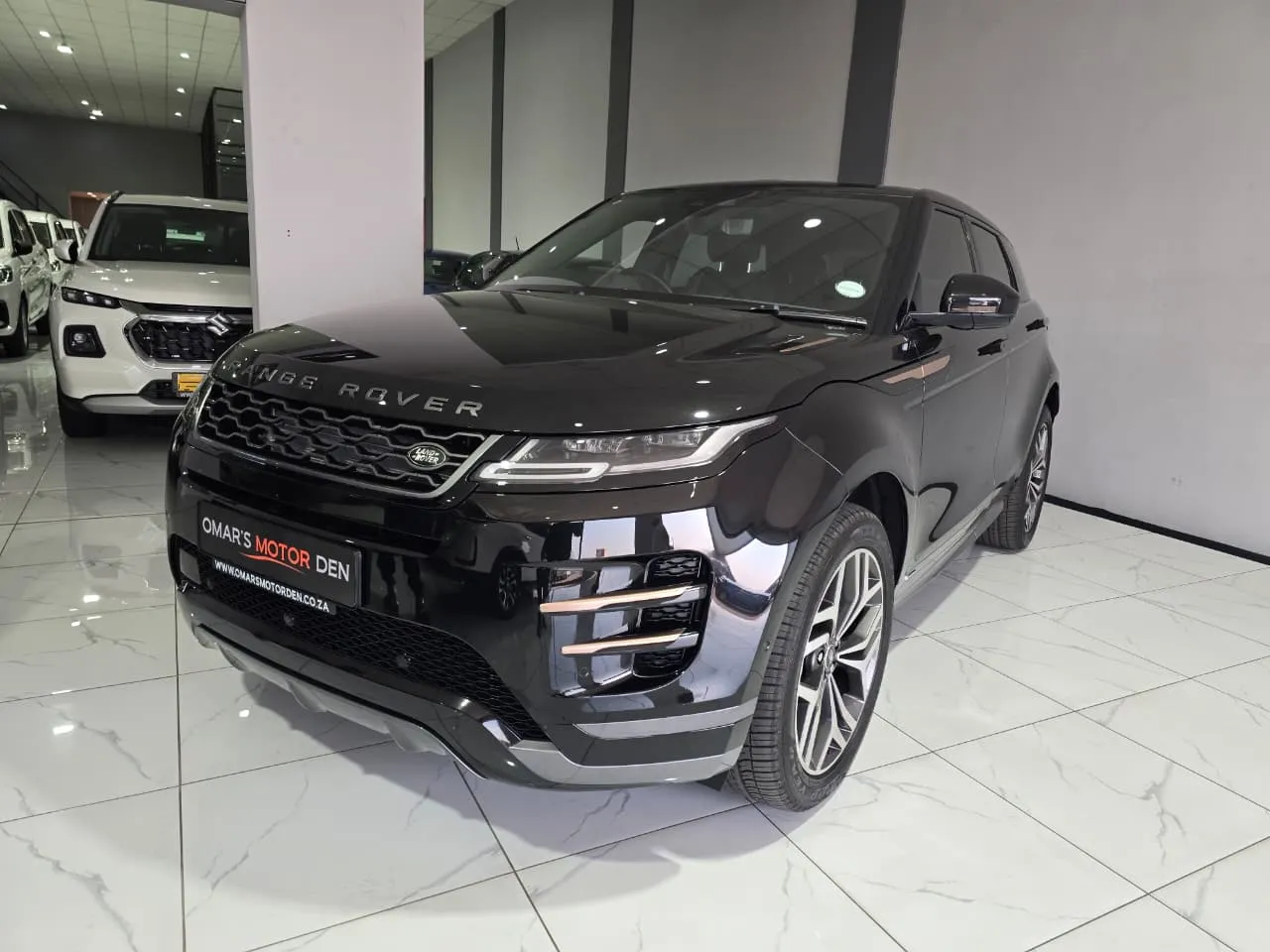 2020 Land Rover Range Rover Evoque D180 R-Dynamic HSE, photo 4 of 9