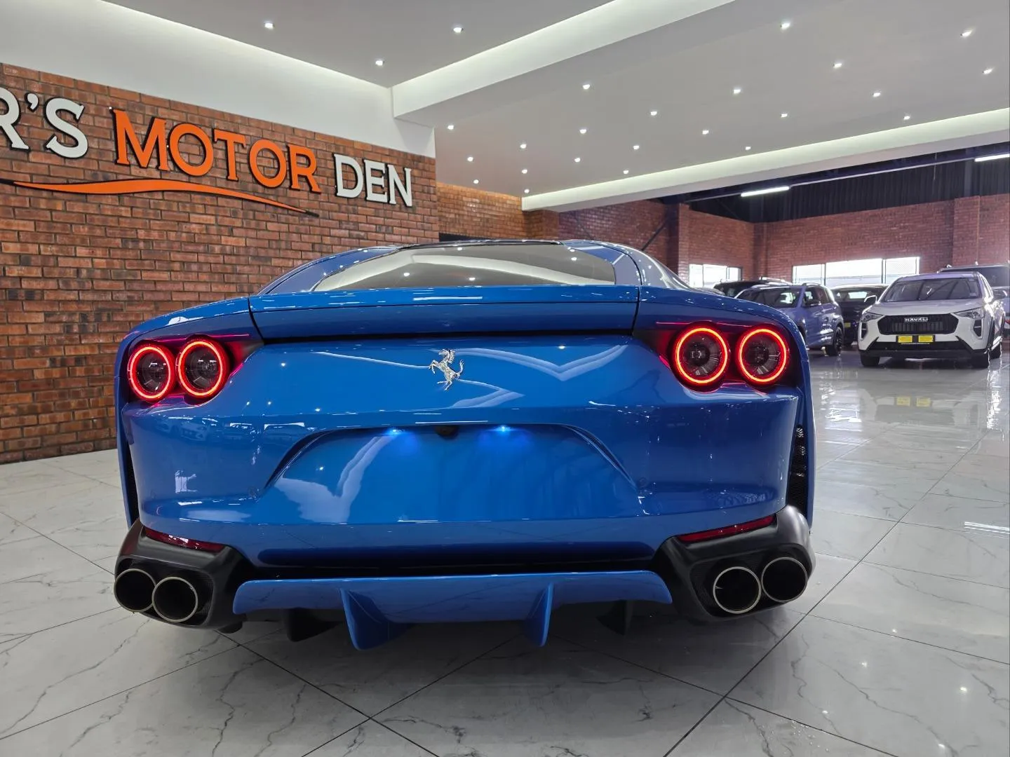 2021 Ferrari 812 Superfast, photo 4 of 15
