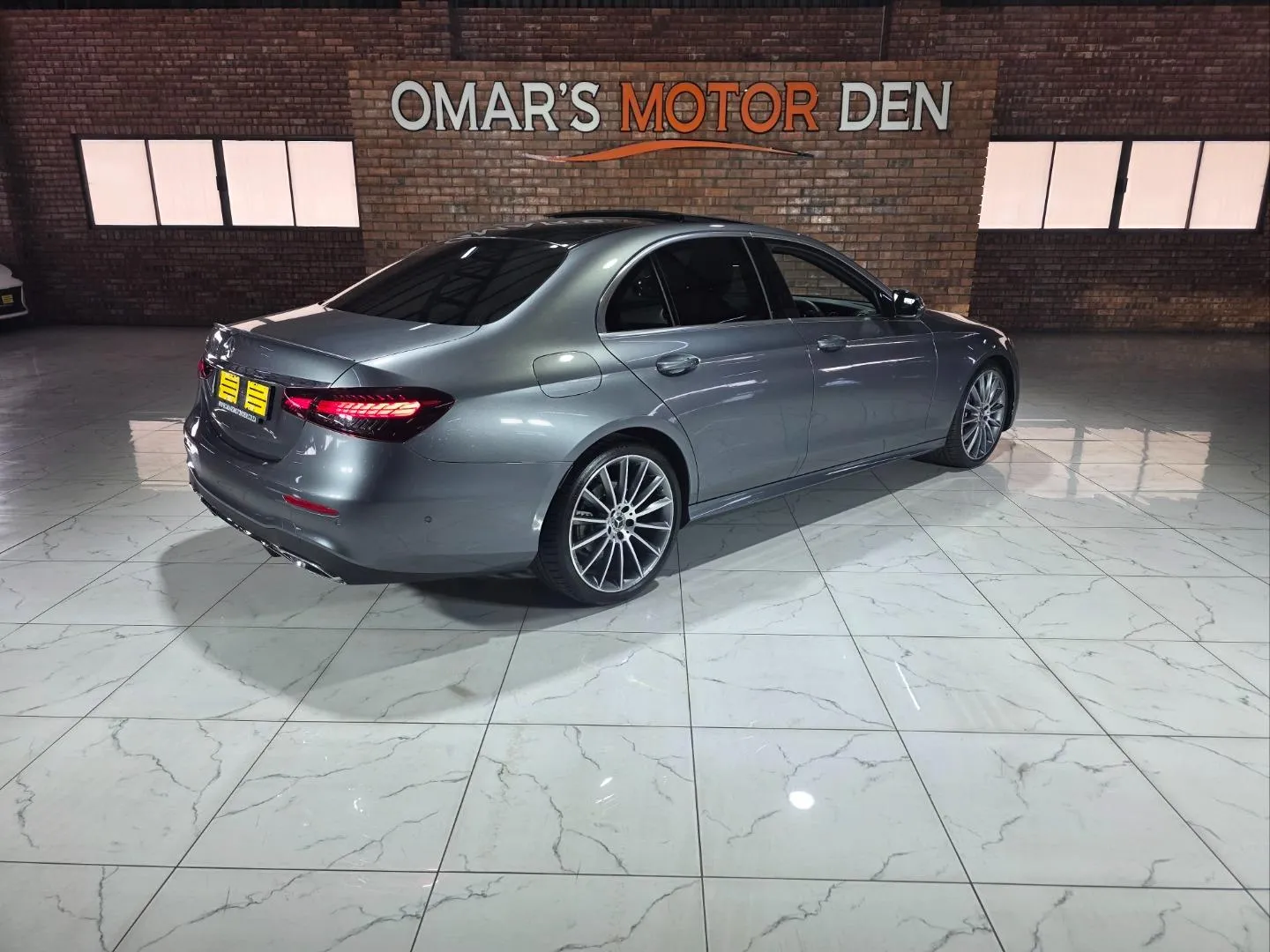 2022 Mercedes-Benz E-Class E200 AMG Line, photo 4 of 9