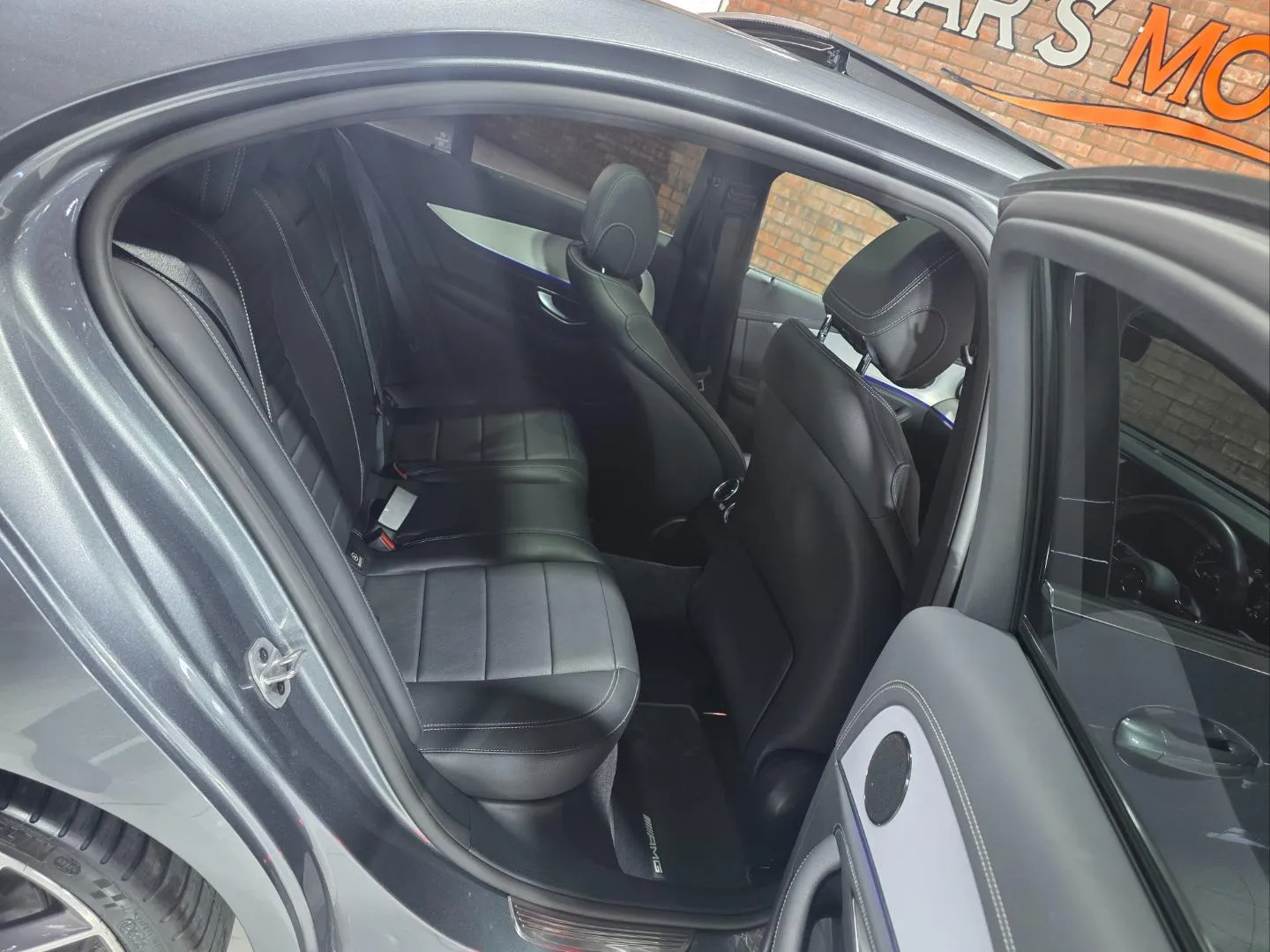 2022 Mercedes-Benz E-Class E200 AMG Line, photo 9 of 9