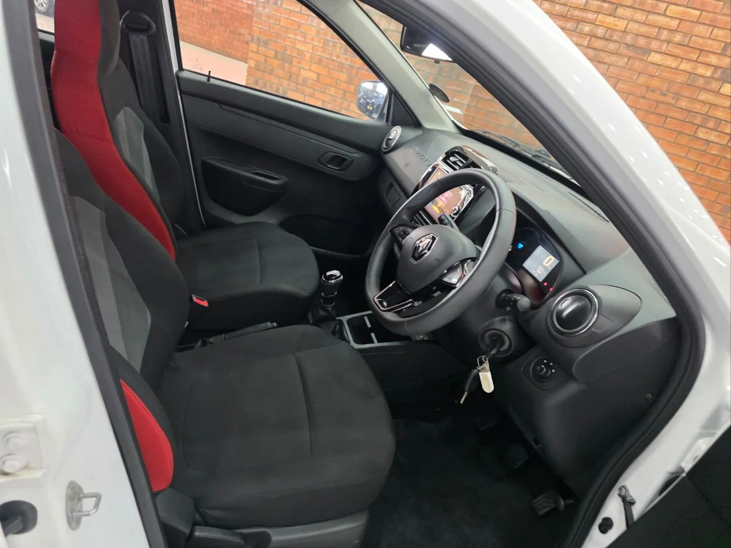 2022 Renault Kwid 1.0 Dynamique, photo 6 of 6