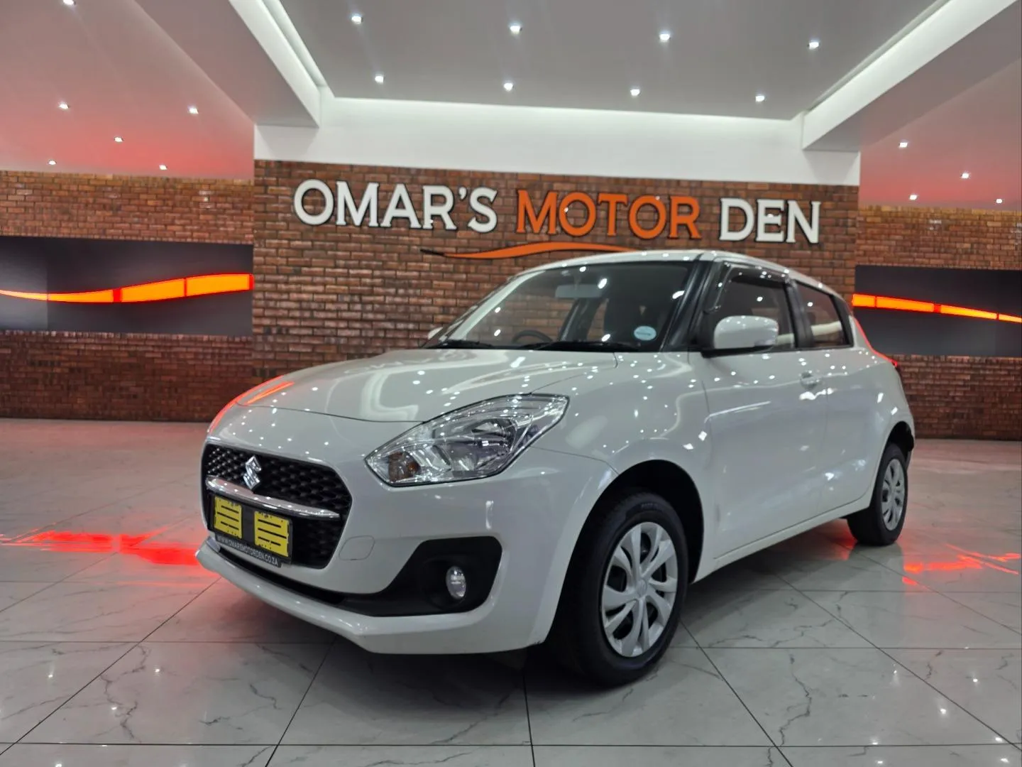 2022 Suzuki Swift 1.2 GL Auto, photo 3 of 6