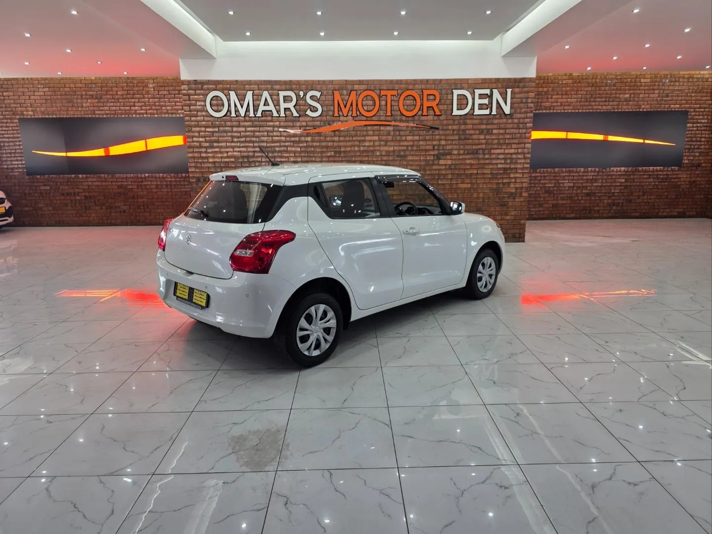 2022 Suzuki Swift 1.2 GL Auto, photo 5 of 6