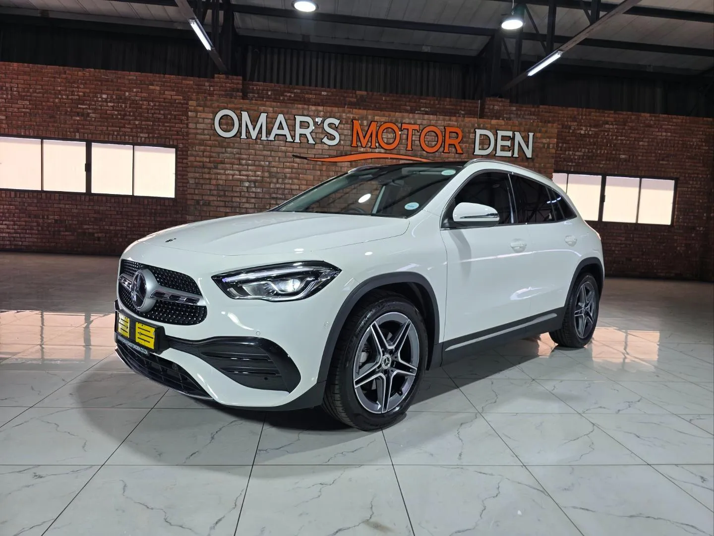 2023 Mercedes-Benz GLA GLA200d AMG Line, photo 2 of 6