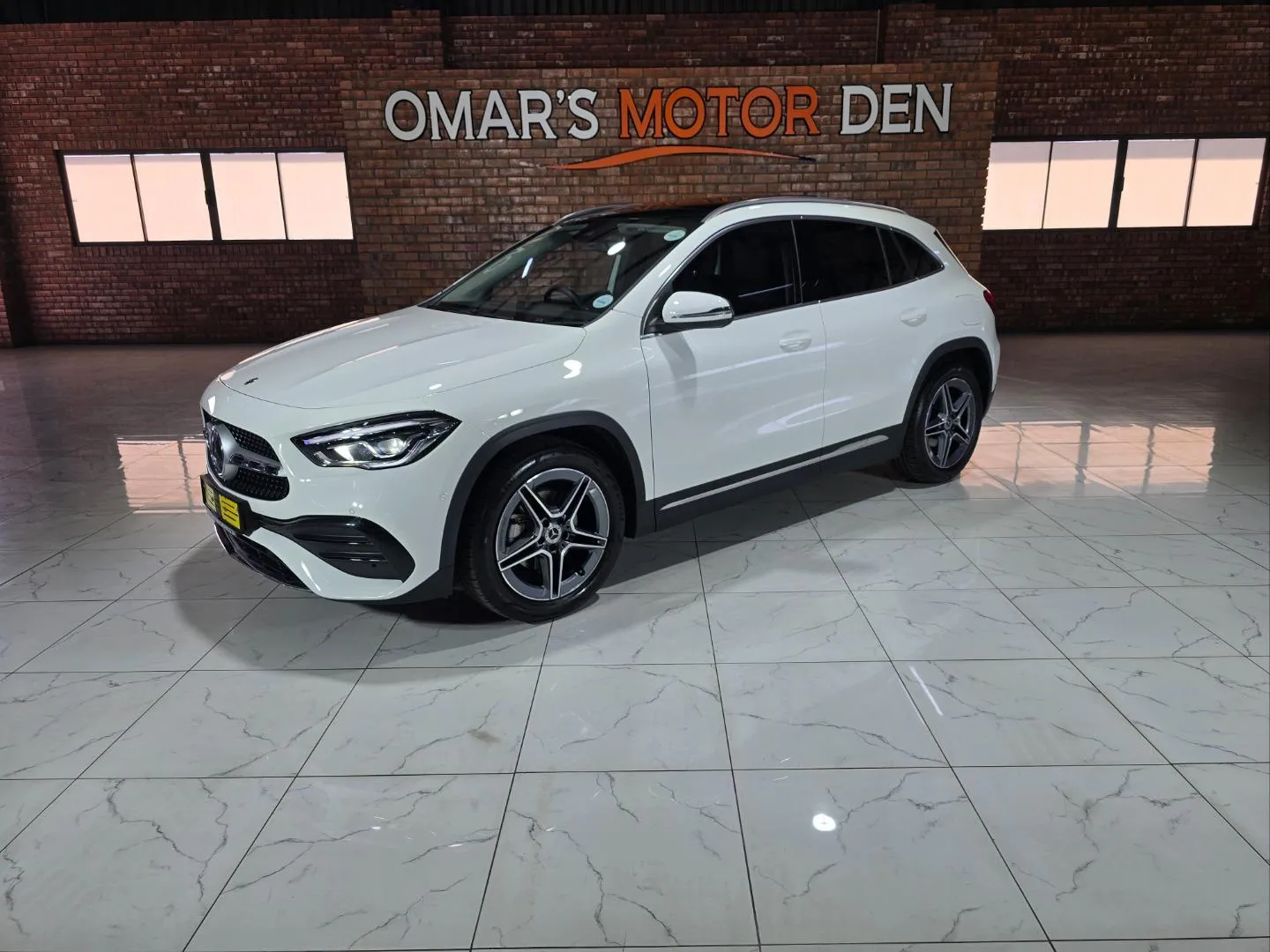 2023 Mercedes-Benz GLA GLA200d AMG Line, photo 3 of 6
