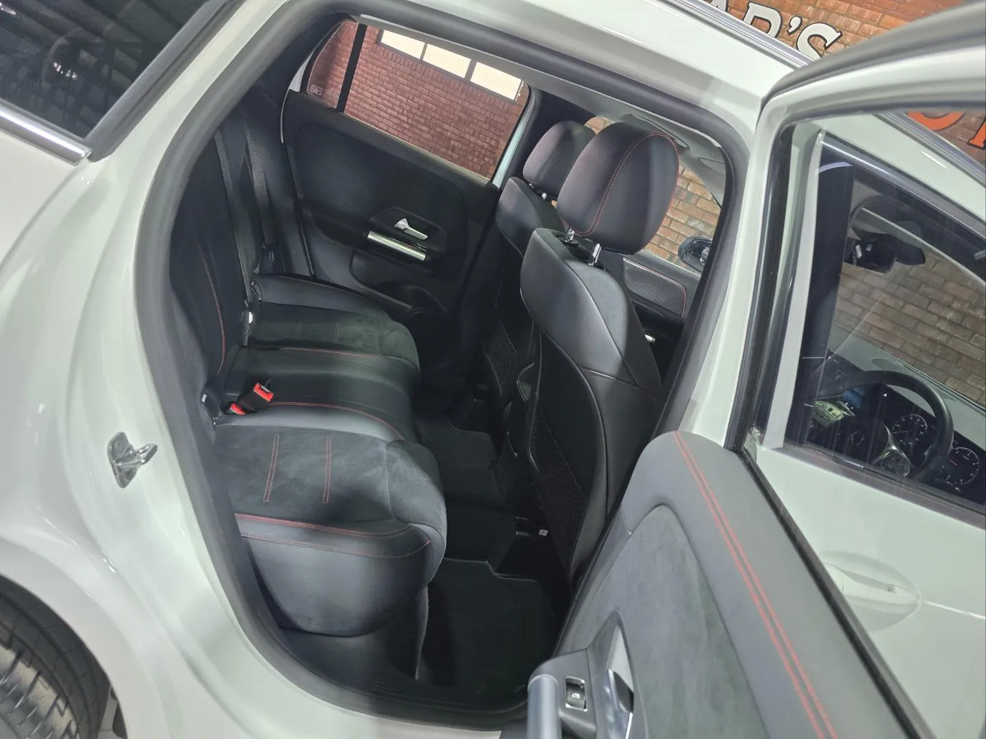 2023 Mercedes-Benz GLA GLA200d AMG Line, photo 6 of 6
