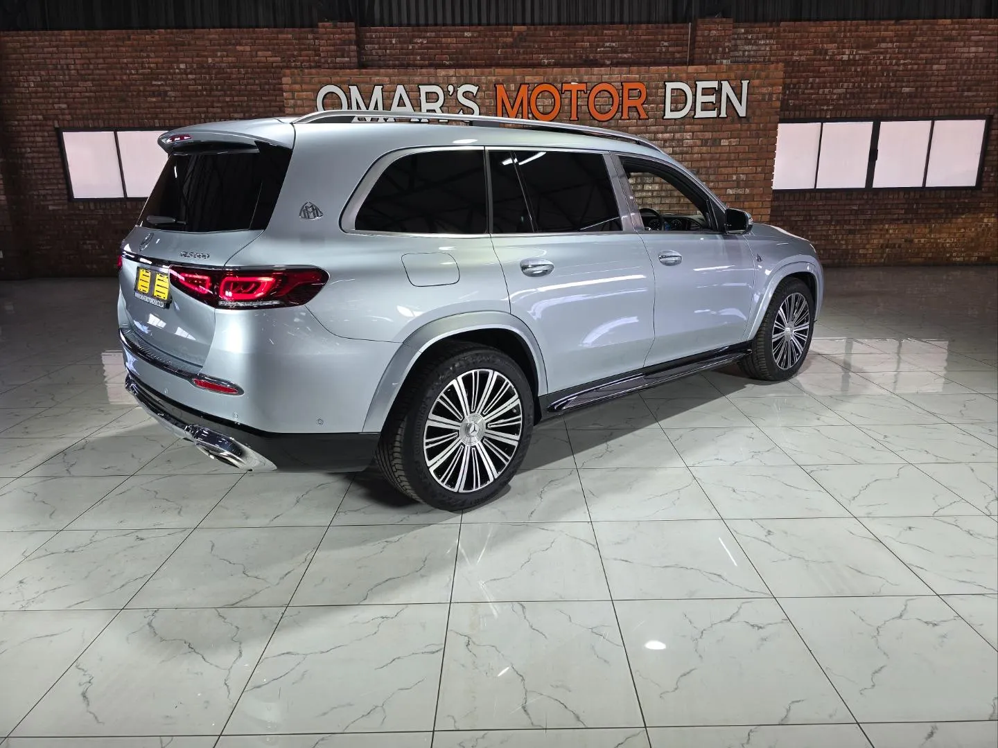 2023 Mercedes-Maybach GLS GLS600, photo 4 of 11