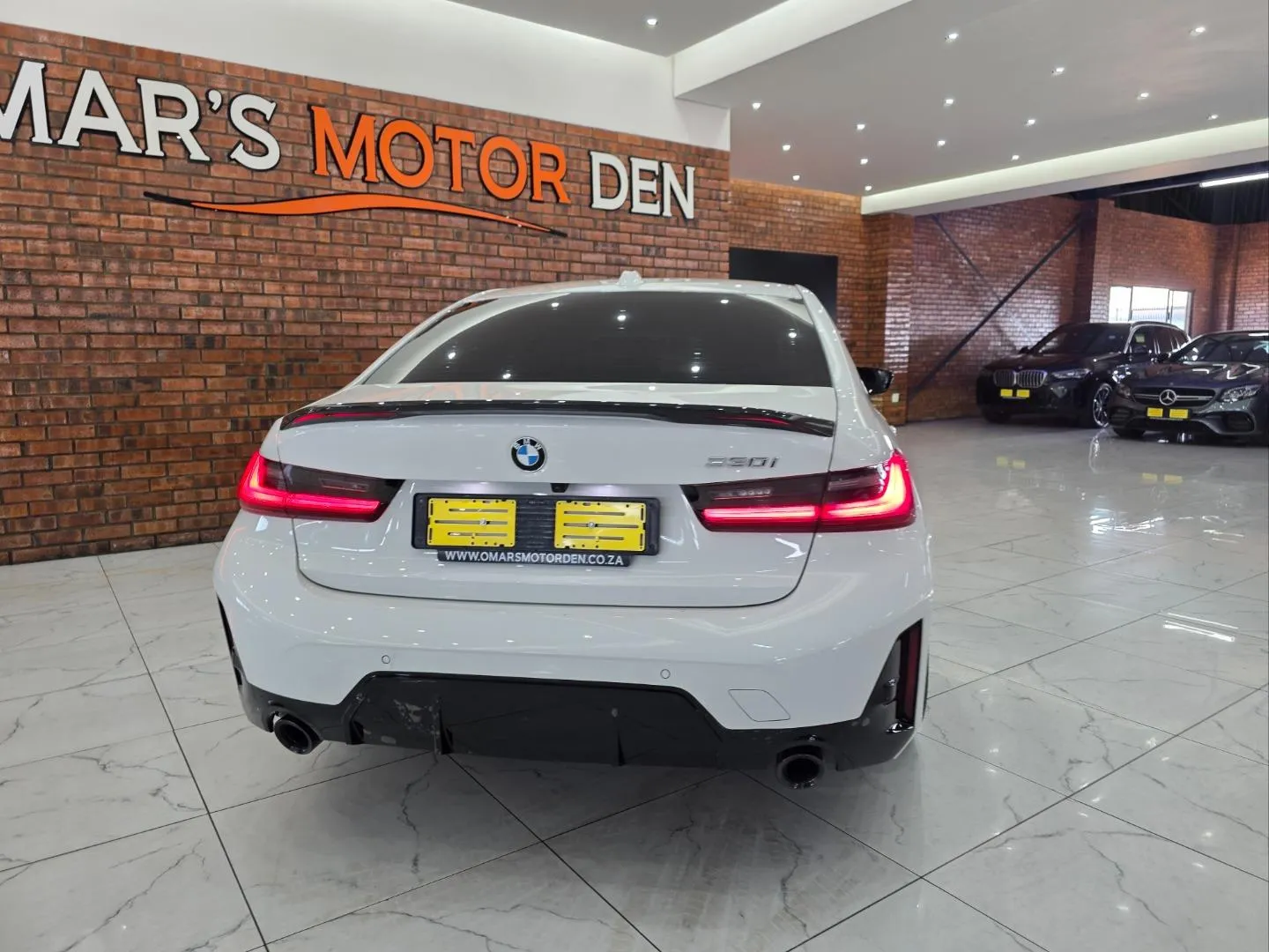 2024 BMW 3 Series 330i M Sport, photo 5 of 6