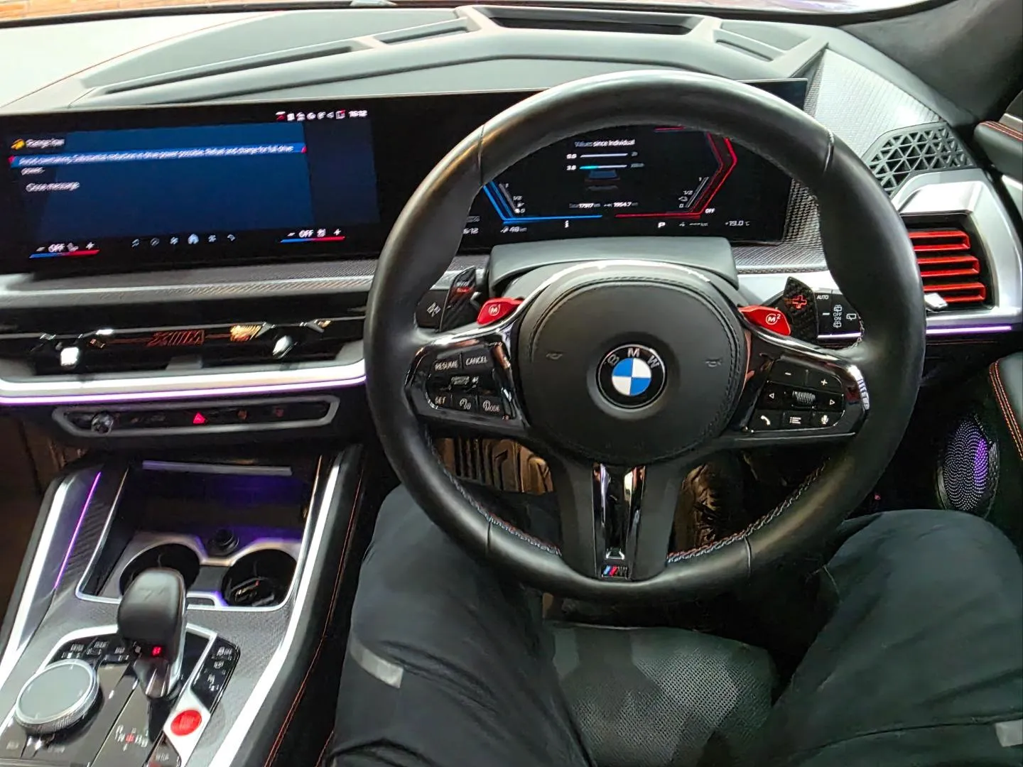 2024 BMW XM Label Red, photo 6 of 7