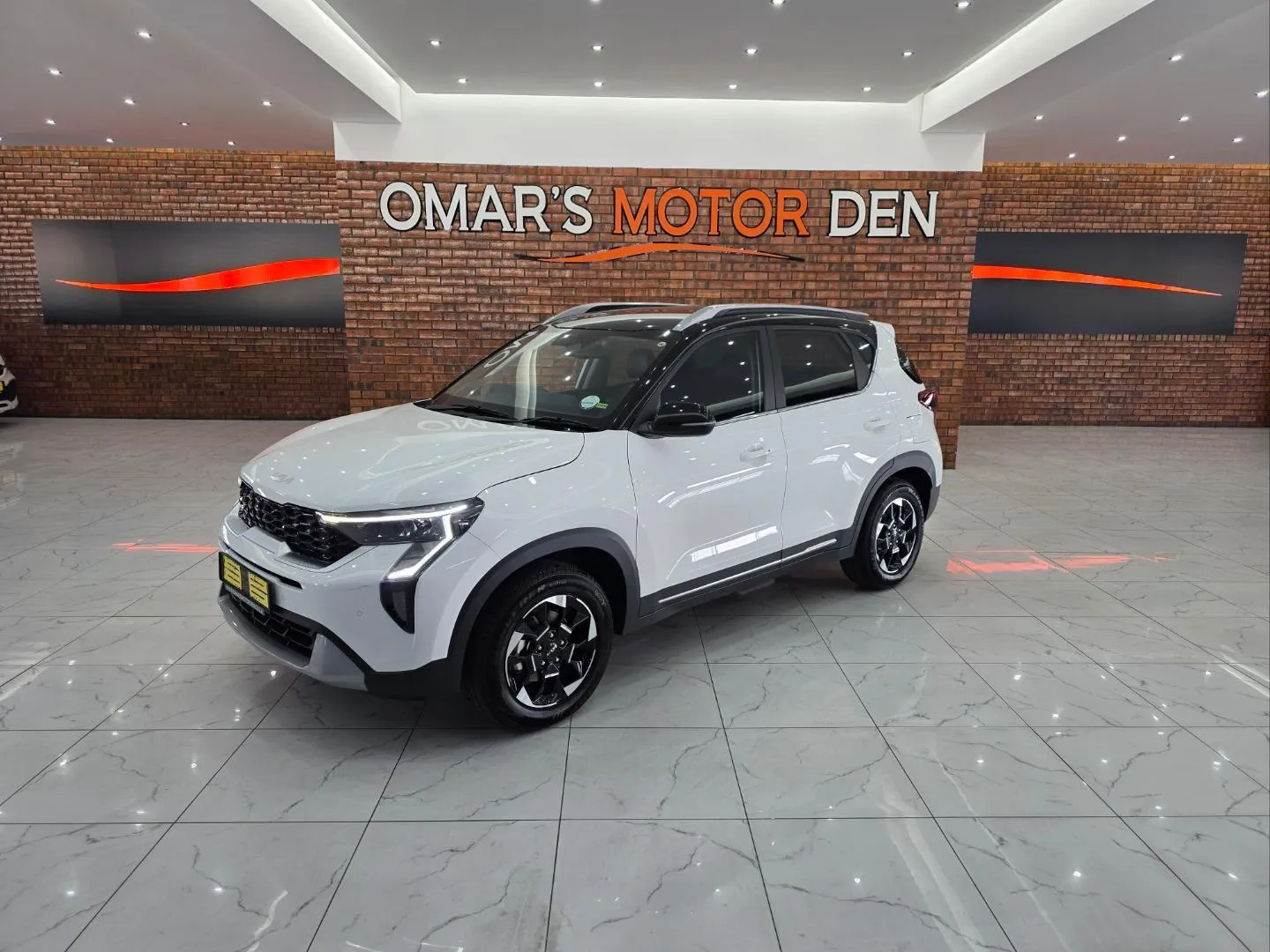 2024 Kia Sonet 1.5 SX, photo 1 of 5