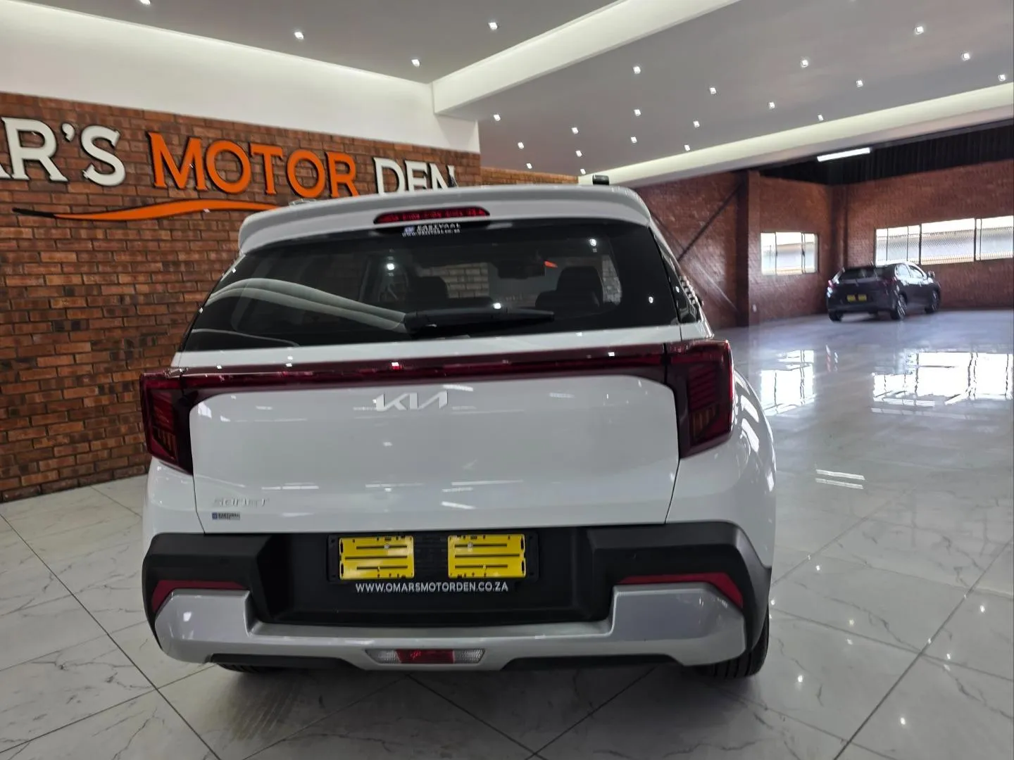 2024 Kia Sonet 1.5 SX, photo 4 of 5