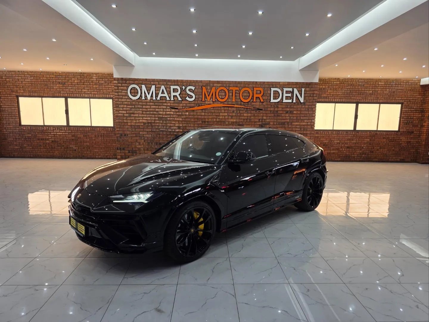 2024 Lamborghini Urus S, photo 1 of 5