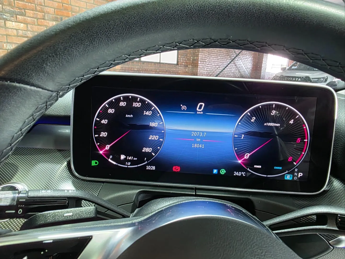 2024 Mercedes-Benz C-Class C220d Avantgarde, photo 2 of 6