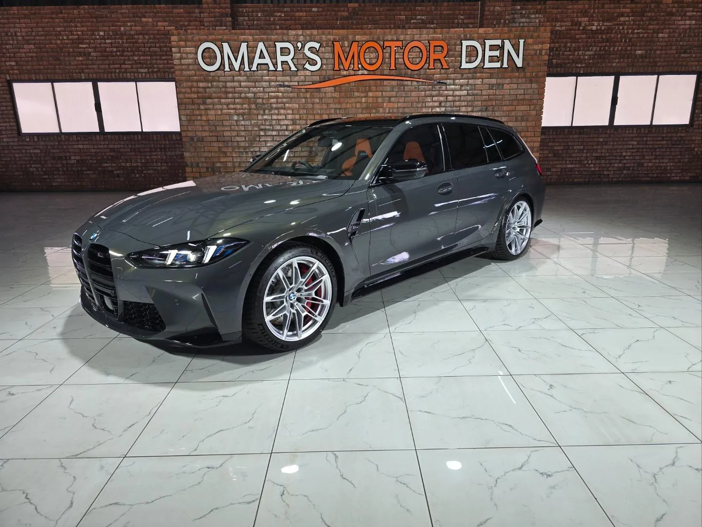 2025 BMW M3 Competition Touring M xDrive, photo 1 of 5
