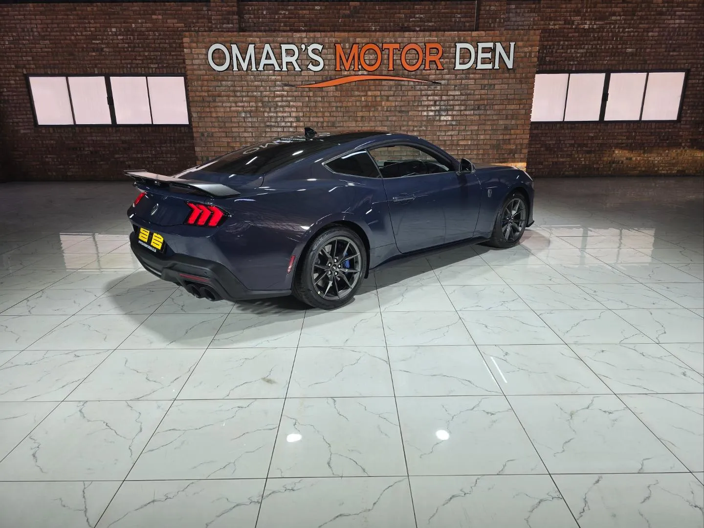 2025 Ford Mustang Dark Horse Fastback, photo 6 of 7