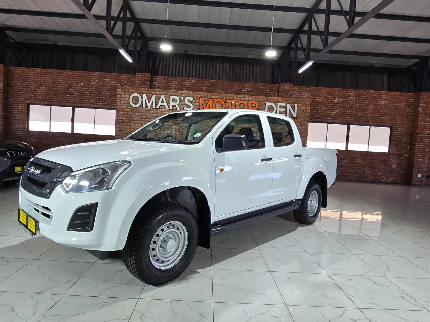 2025 Isuzu D-Max 250 Double Cab Hi-Ride, photo 3 of 6