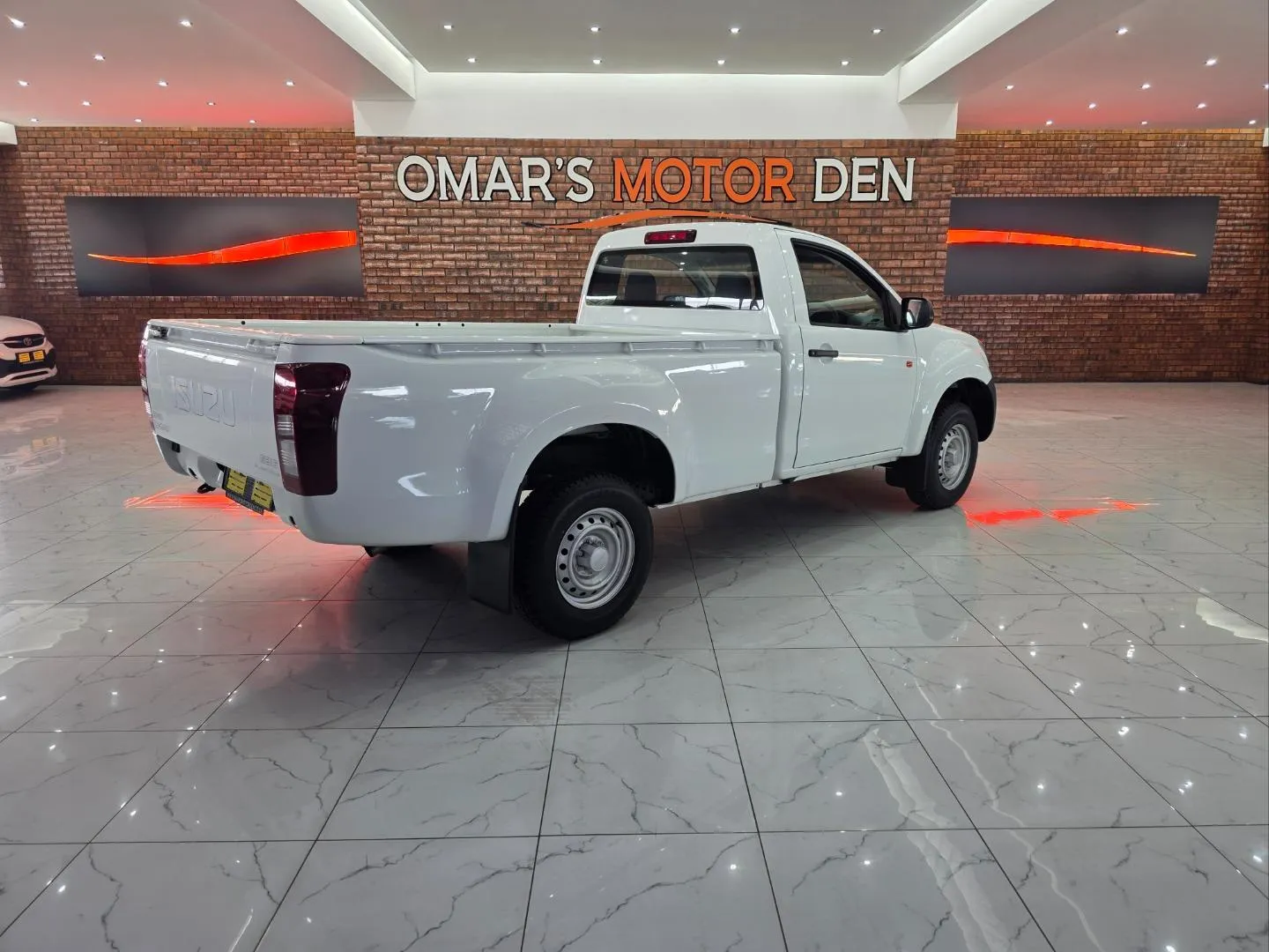 2025 Isuzu D-Max 250C Fleetside S/C P/U, photo 4 of 6