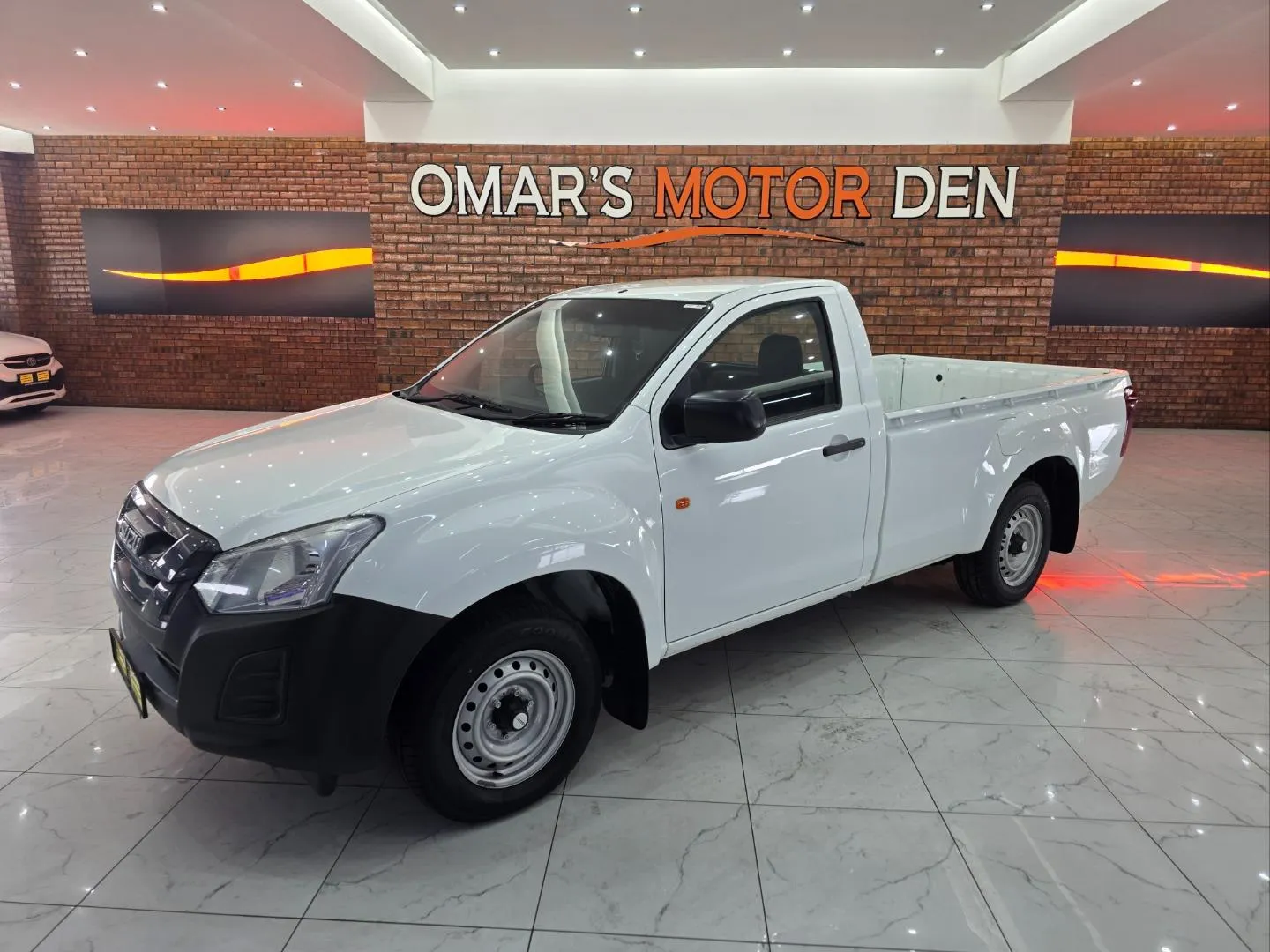 2025 Isuzu D-Max Gen 6 250C Single Cab, photo 3 of 6